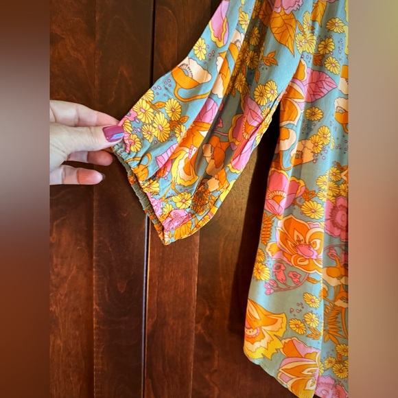 SHEIN Multicolor Floral Blouse - Picture 3 of 4